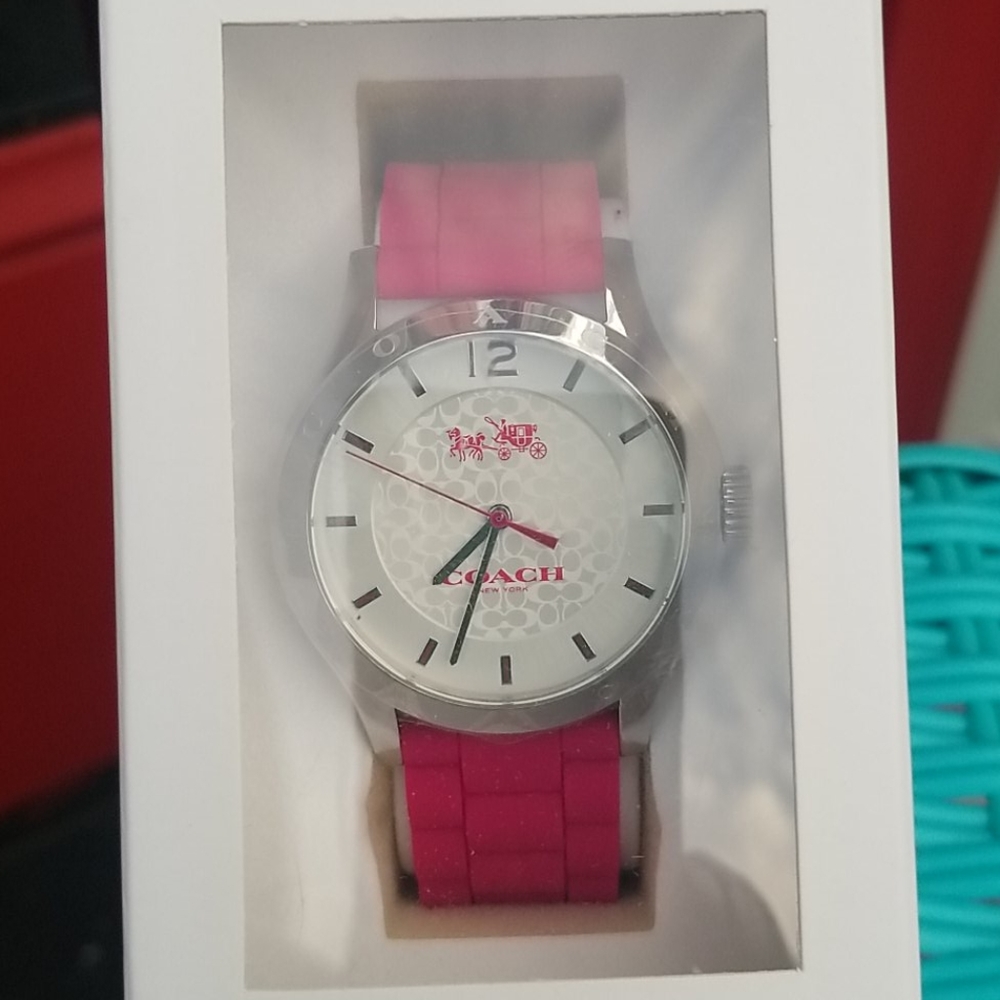 WATCH - Picture 5 of 7